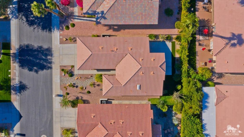 listing image 10995549256749193632