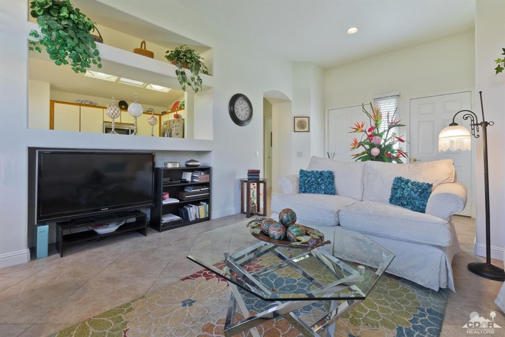 listing image 10995283016652328685