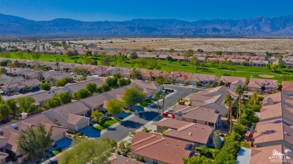 listing image 10998267510650255917