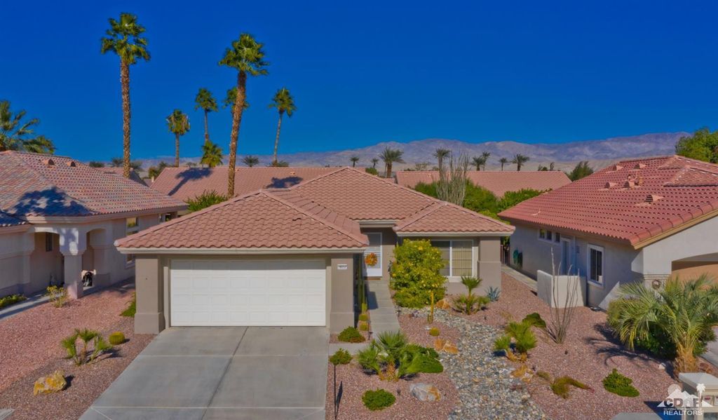 listing image 10991653879645