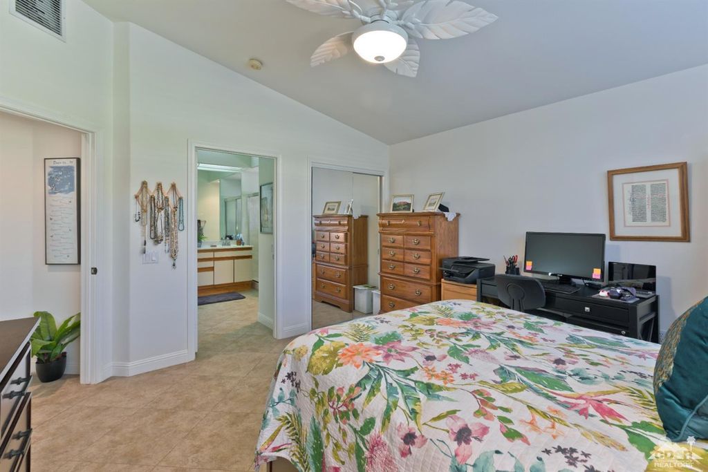 listing image 10991093848062275336