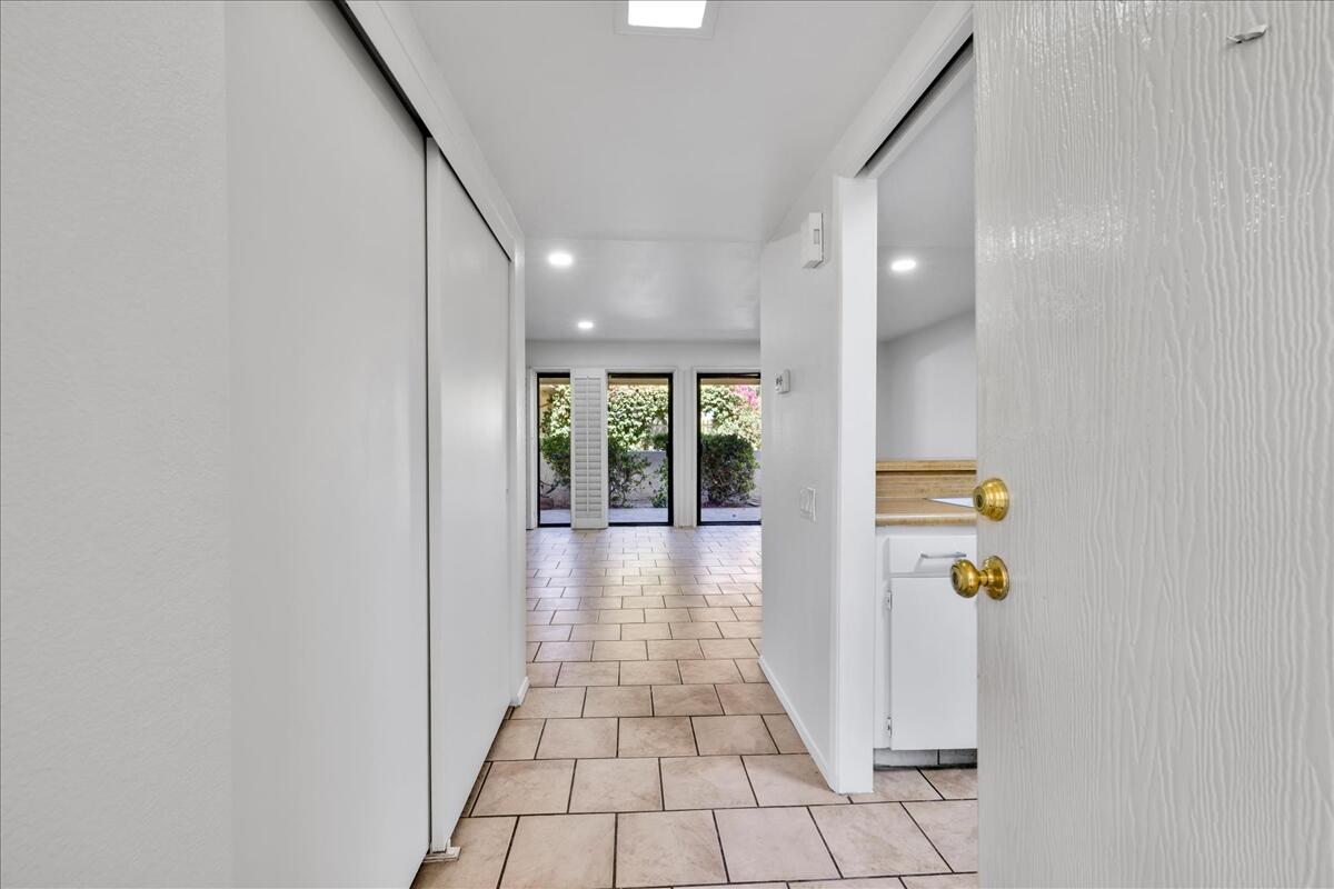 Palm Springs, California 92262, United States, 1 Bedroom Bedrooms, ,1 BathroomBathrooms,Residential,Pending,156156