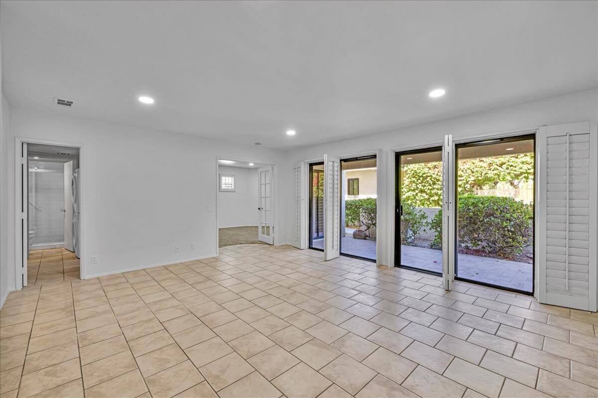 Palm Springs, California 92262, United States, 1 Bedroom Bedrooms, ,1 BathroomBathrooms,Residential,Pending,156156