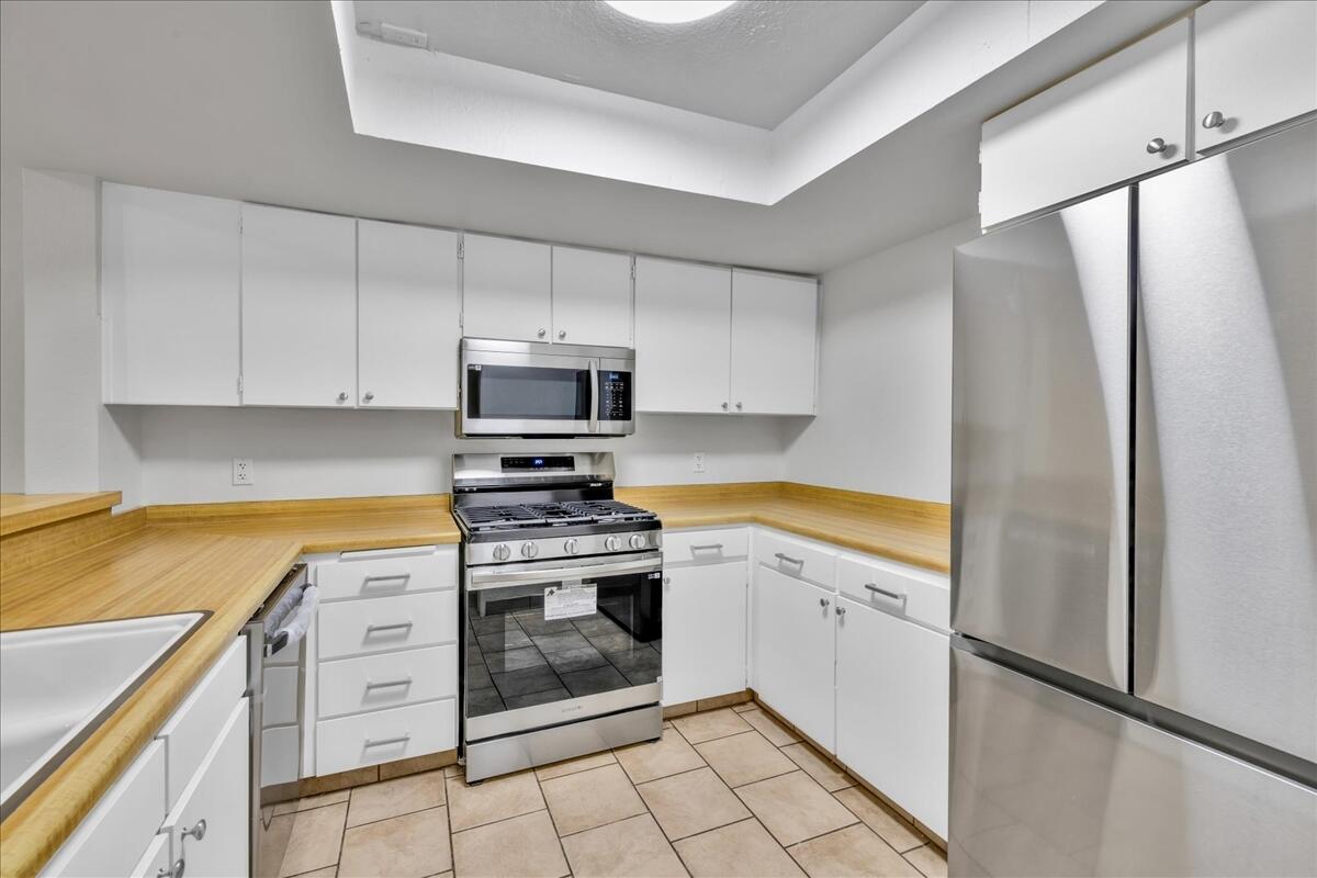 Palm Springs, California 92262, United States, 1 Bedroom Bedrooms, ,1 BathroomBathrooms,Residential,Pending,156156