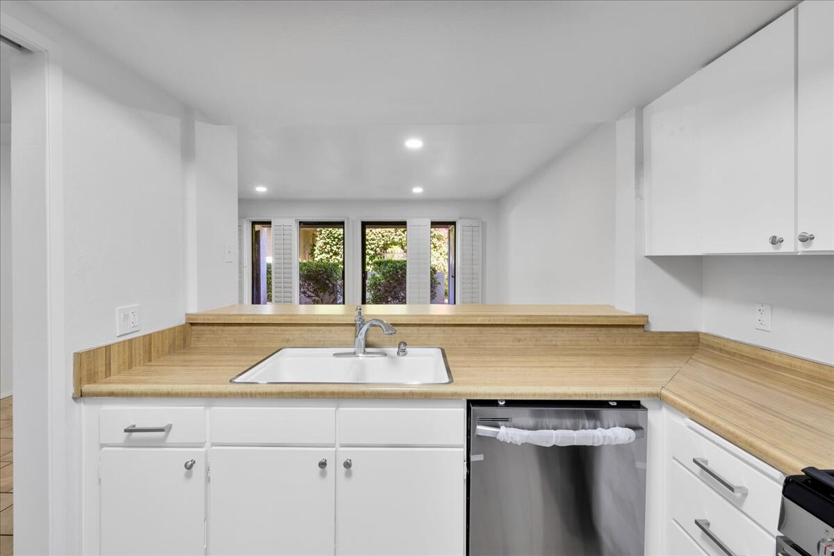 Palm Springs, California 92262, United States, 1 Bedroom Bedrooms, ,1 BathroomBathrooms,Residential,Pending,156156