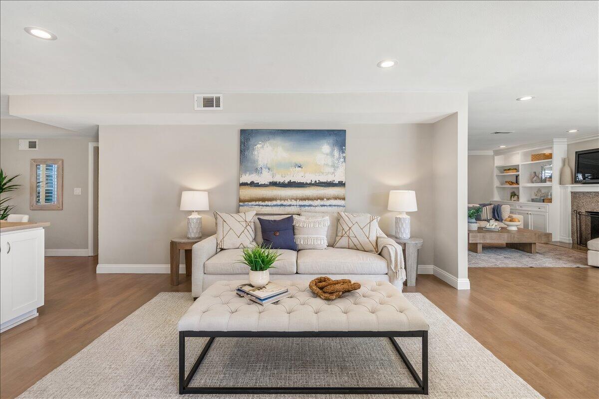 Rancho Palos Verdes, California 90275, United States, 4 Bedrooms Bedrooms, ,3 BathroomsBathrooms,Residential,Active,210278