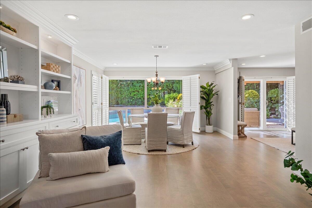 Rancho Palos Verdes, California 90275, United States, 4 Bedrooms Bedrooms, ,3 BathroomsBathrooms,Residential,Active,210278