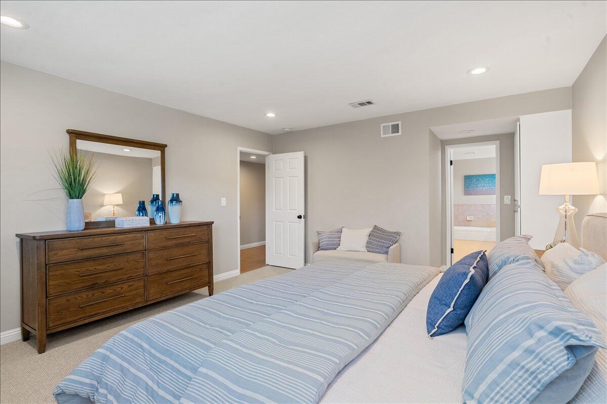 Rancho Palos Verdes, California 90275, United States, 4 Bedrooms Bedrooms, ,3 BathroomsBathrooms,Residential,Active,210278