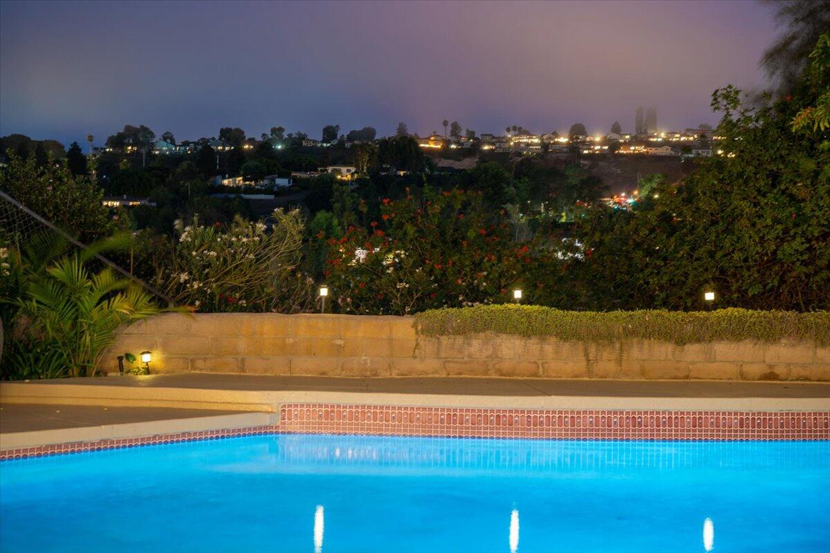 Rancho Palos Verdes, California 90275, United States, 4 Bedrooms Bedrooms, ,3 BathroomsBathrooms,Residential,Active,210278