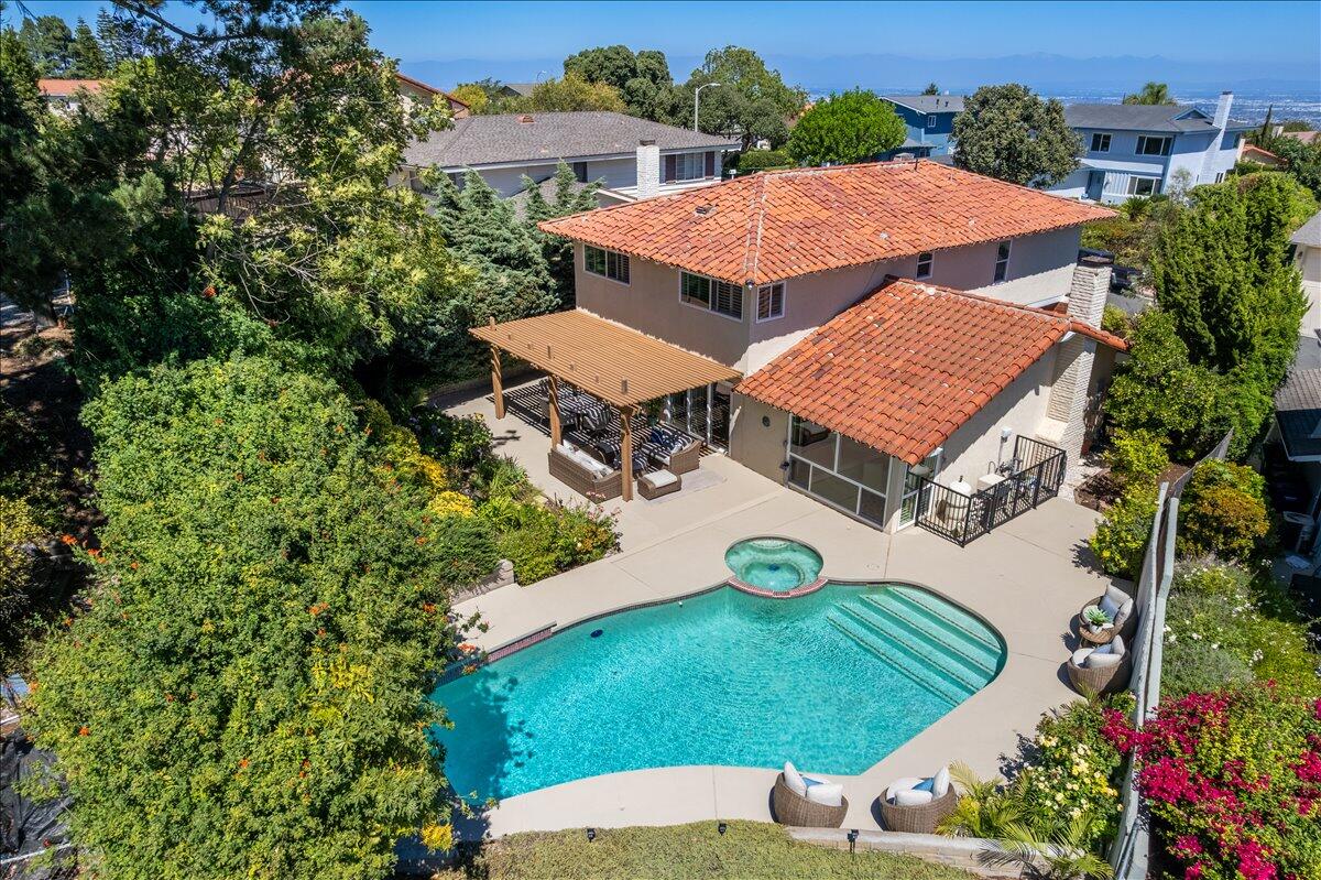 Rancho Palos Verdes, California 90275, United States, 4 Bedrooms Bedrooms, ,3 BathroomsBathrooms,Residential,Active,210278