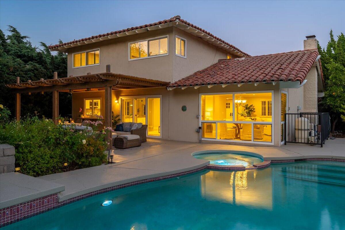 Rancho Palos Verdes, California 90275, United States, 4 Bedrooms Bedrooms, ,3 BathroomsBathrooms,Residential,Active,210278