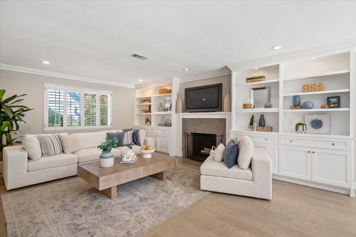 Rancho Palos Verdes, California 90275, United States, 4 Bedrooms Bedrooms, ,3 BathroomsBathrooms,Residential,Active,210278