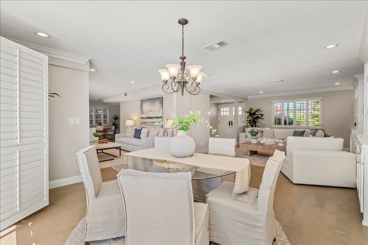 Rancho Palos Verdes, California 90275, United States, 4 Bedrooms Bedrooms, ,3 BathroomsBathrooms,Residential,Active,210278