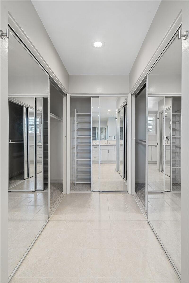 Rancho Palos Verdes, California 90275, United States, 4 Bedrooms Bedrooms, ,3 BathroomsBathrooms,Residential,Active,210278