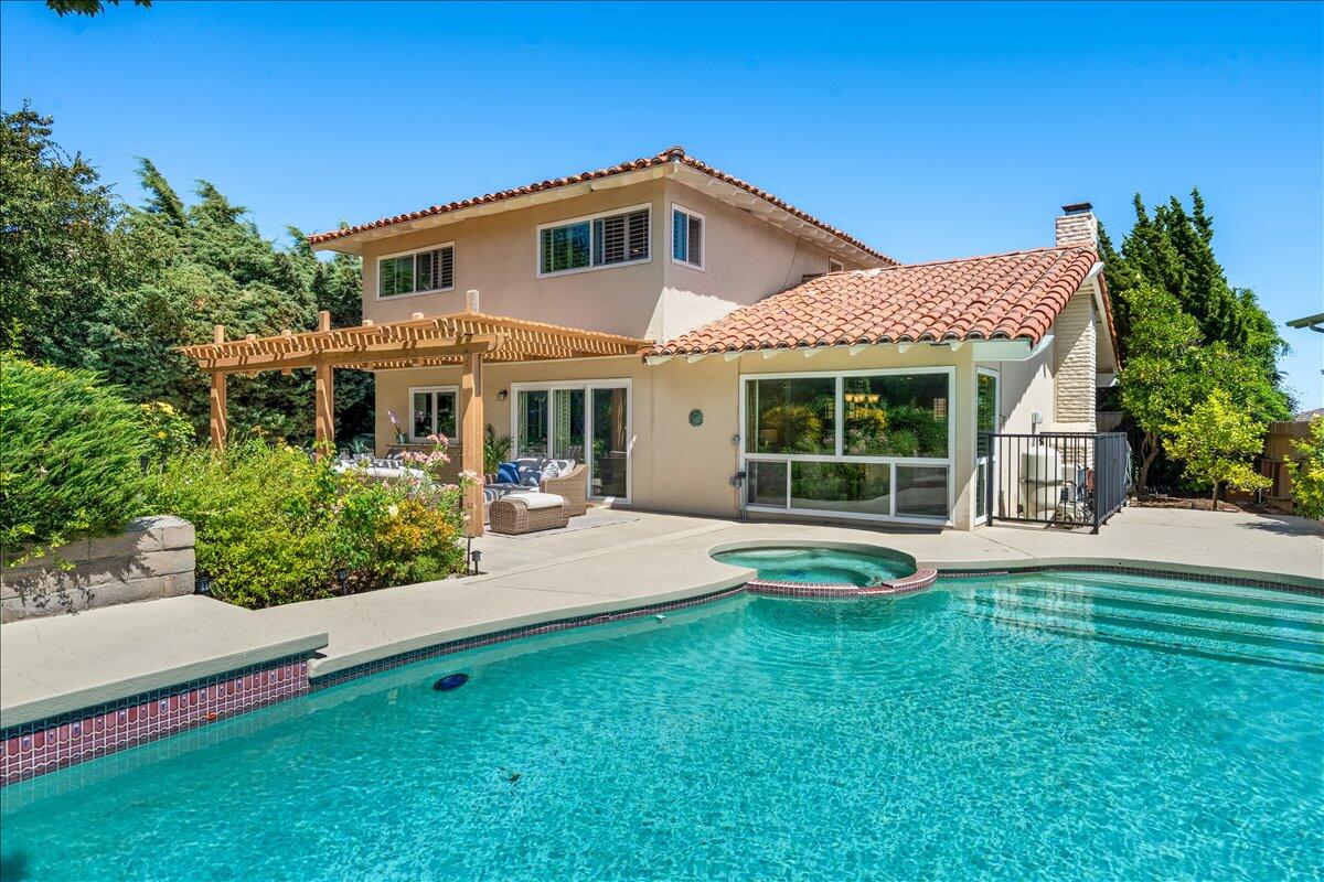 Rancho Palos Verdes, California 90275, United States, 4 Bedrooms Bedrooms, ,3 BathroomsBathrooms,Residential,Active,210278