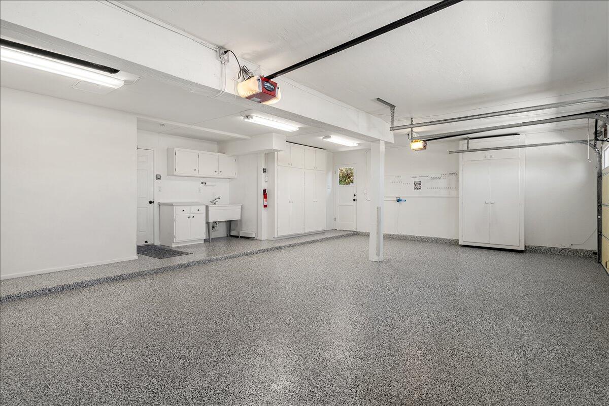 Rancho Palos Verdes, California 90275, United States, 4 Bedrooms Bedrooms, ,3 BathroomsBathrooms,Residential,Active,210278