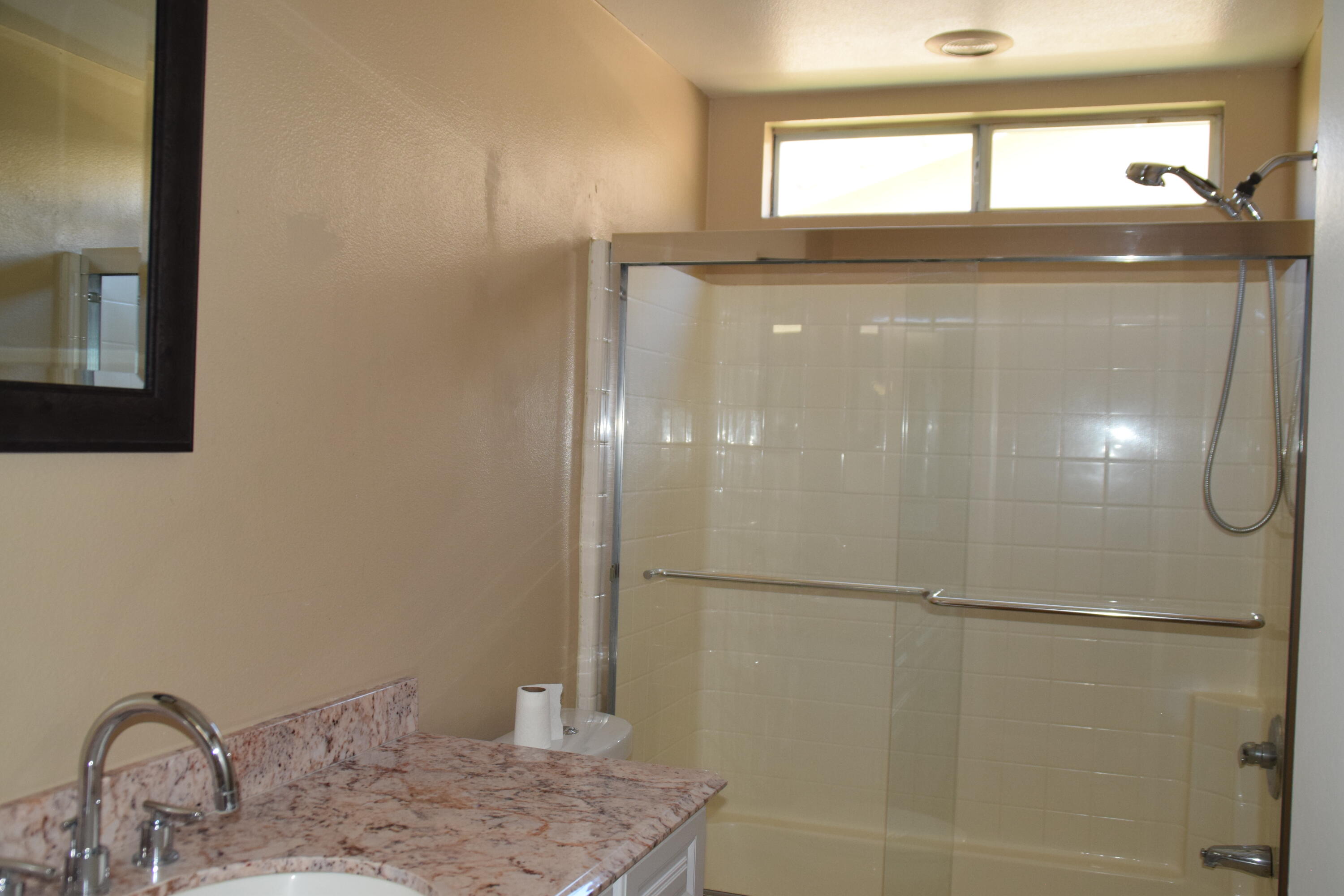 Indio, California 92203, United States, 4 Bedrooms Bedrooms, ,2 BathroomsBathrooms,Residential,Active,207521