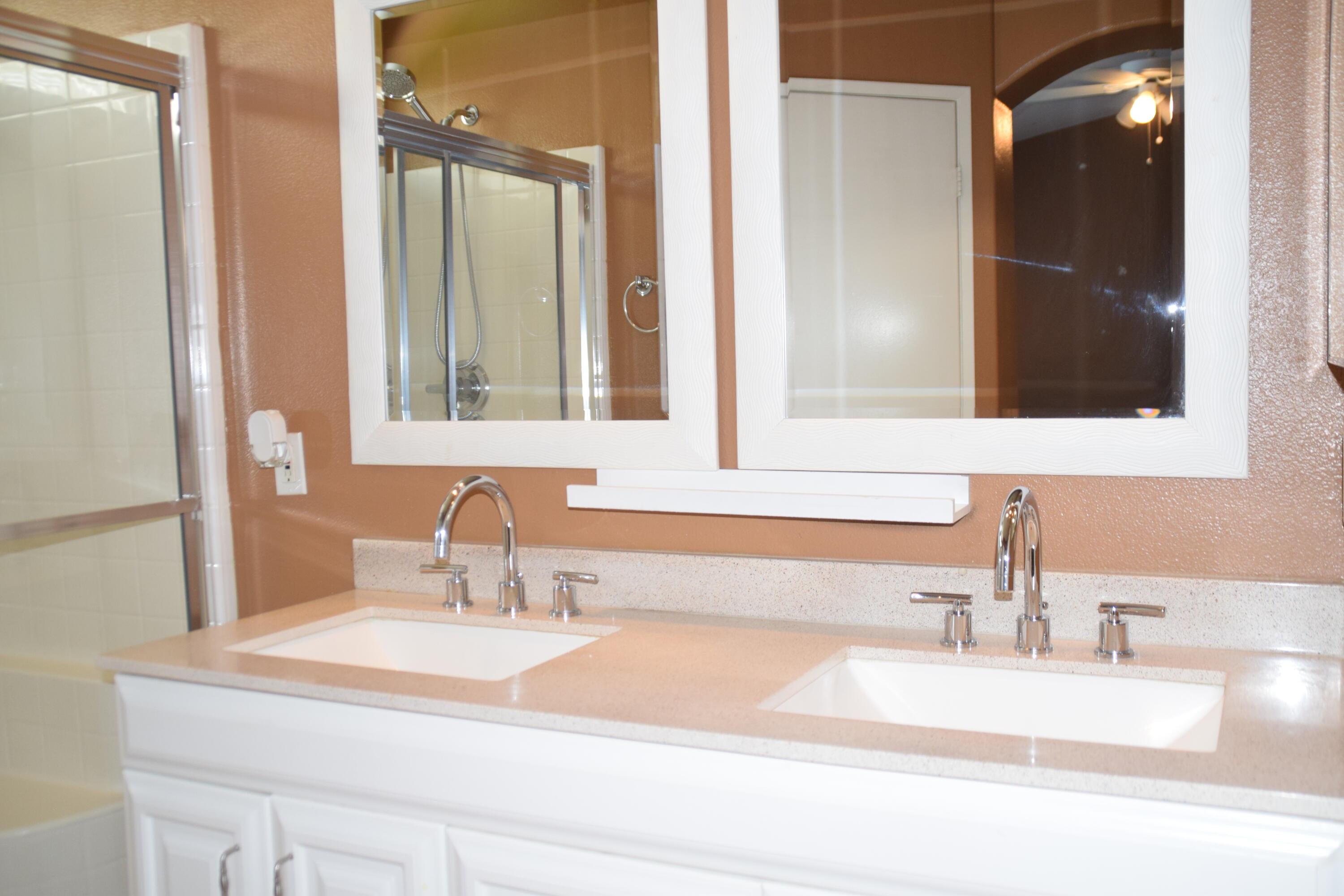 Indio, California 92203, United States, 4 Bedrooms Bedrooms, ,2 BathroomsBathrooms,Residential,Active,207521