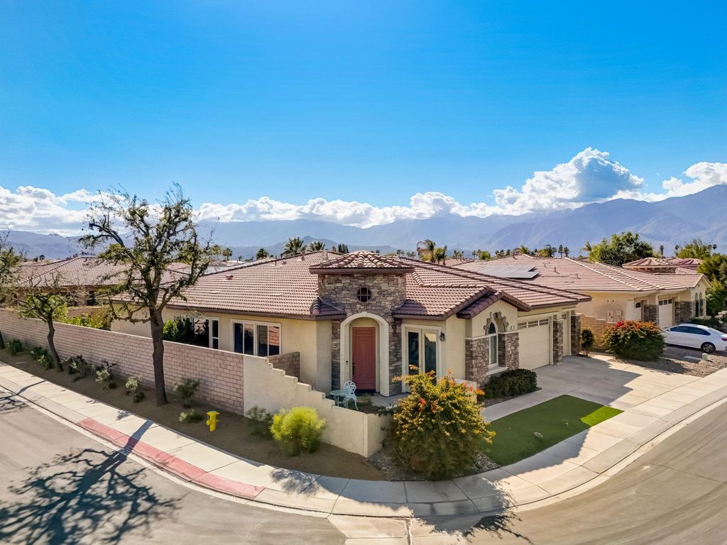 listing image 10995357026835079632