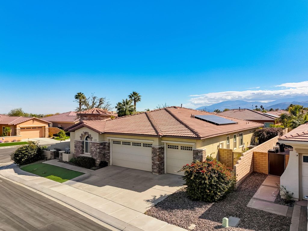 listing image 10992754296667308557