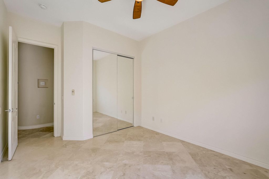 listing image 10991598910961397632