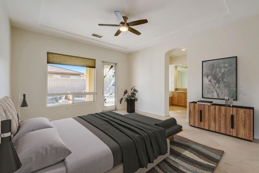 listing image 10992338081593858146