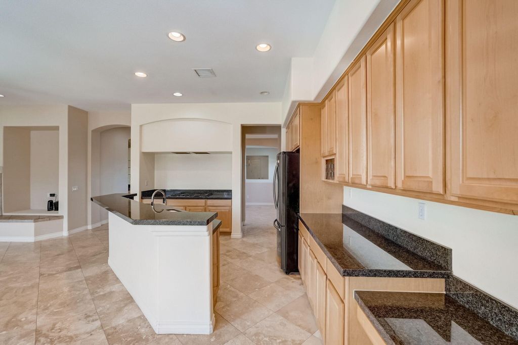 listing image 10993053909742049584