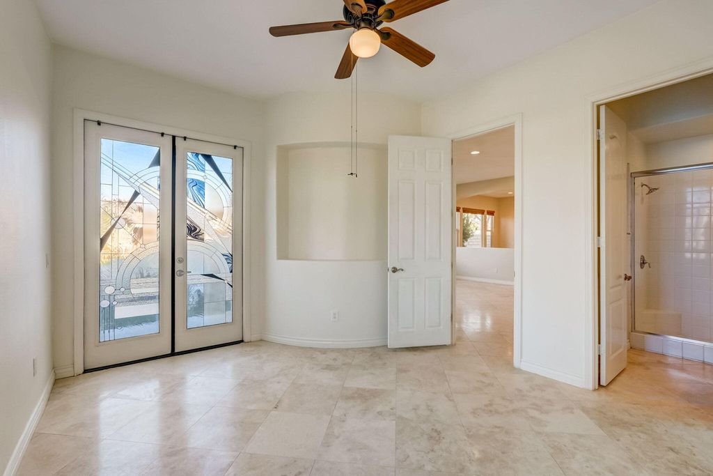 listing image 10993366323859244845