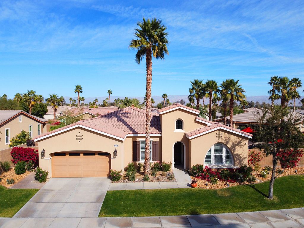 Photo of 81478 Golden Poppy Way, La Quinta, CA 92253 (MLS # 219135249)
