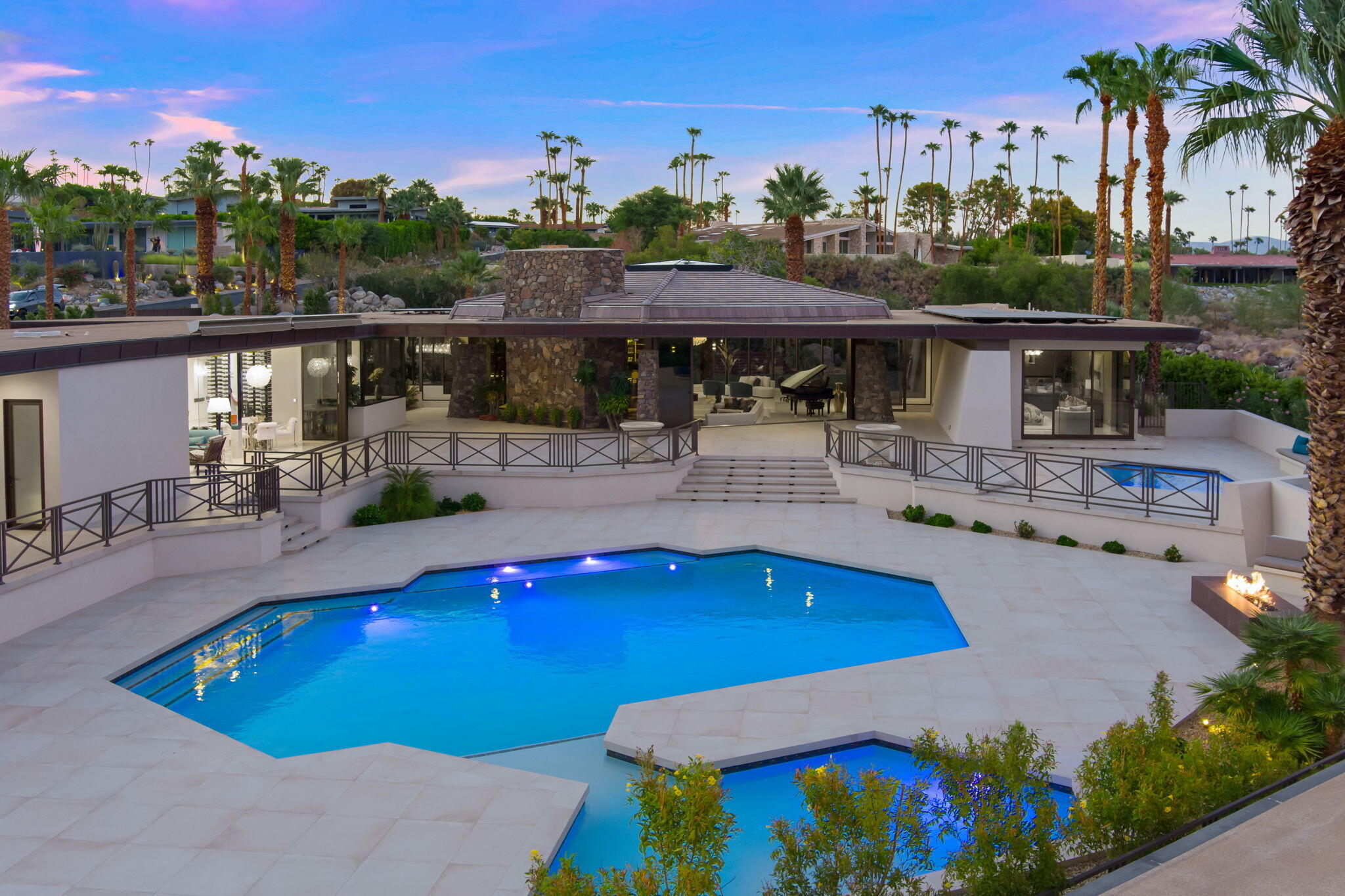 Palm Springs, California 92262, United States, 5 Bedrooms Bedrooms, ,6 BathroomsBathrooms,Residential,Active,37220