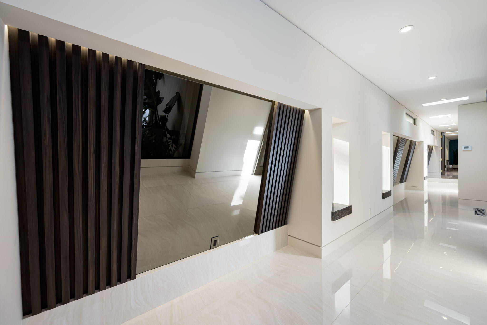 Palm Springs, California 92262, United States, 5 Bedrooms Bedrooms, ,6 BathroomsBathrooms,Residential,Active,37220