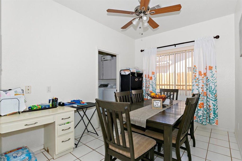 listing image 10993815375871