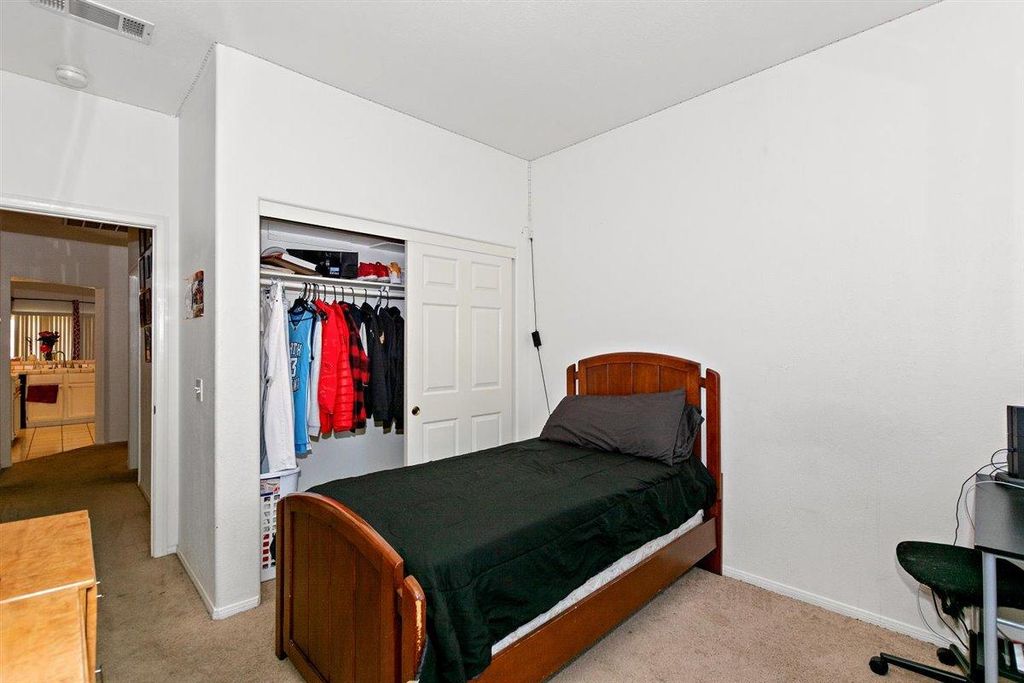 listing image 1099554557557