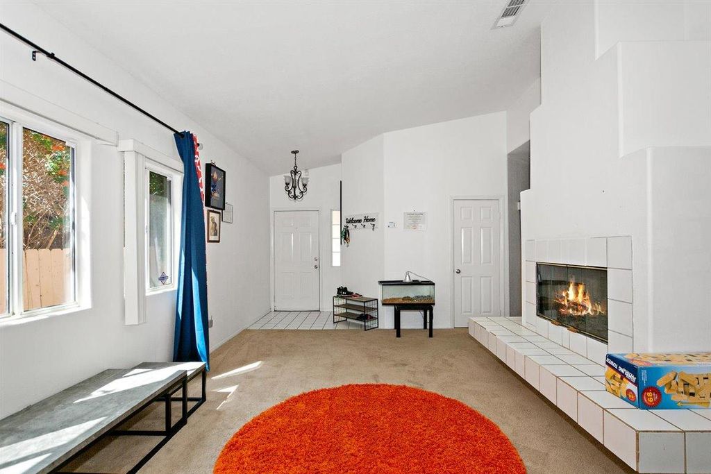 listing image 10991860604756
