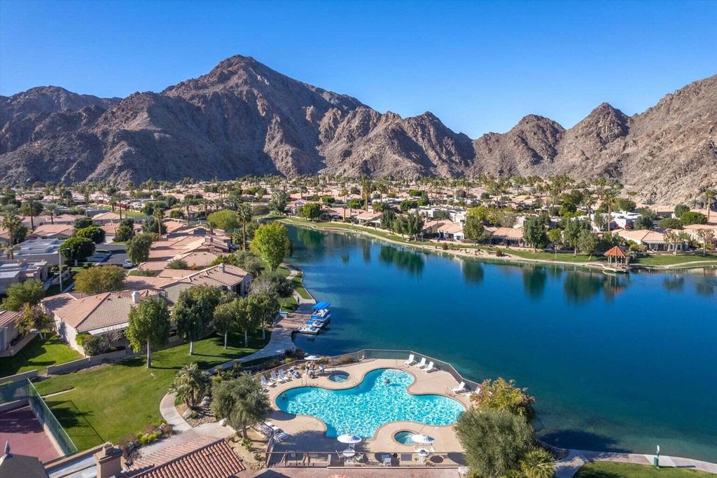 Photo of 48509 VíA Encanto, La Quinta, CA 92253 (MLS # 219134666)