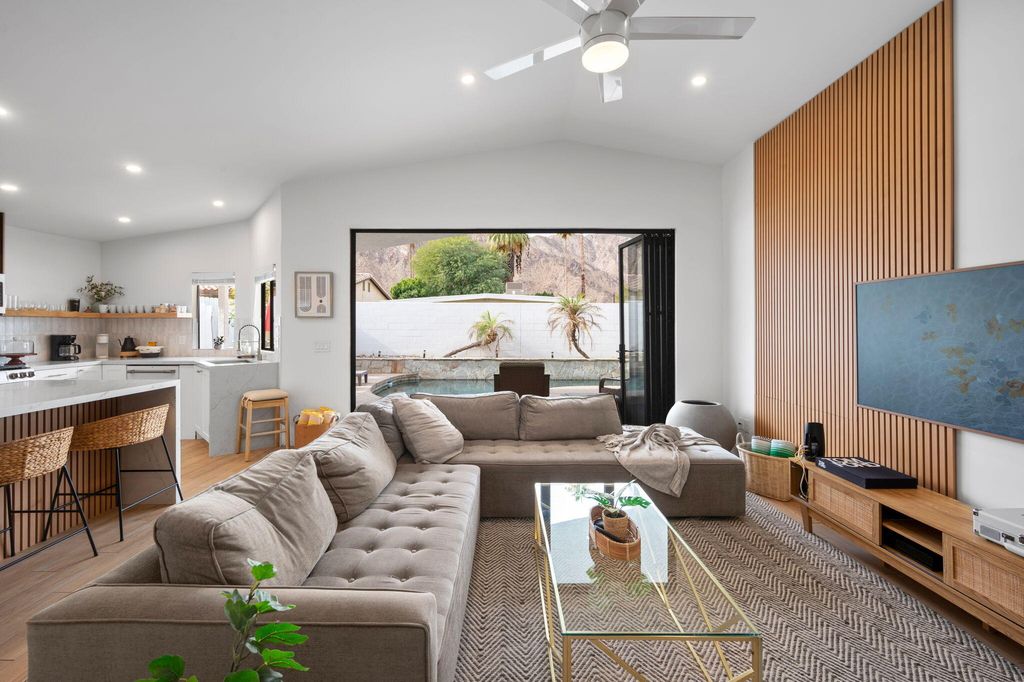 Photo of 51605 Avenida Carranza, La Quinta, CA 92253 (MLS # 219133679)