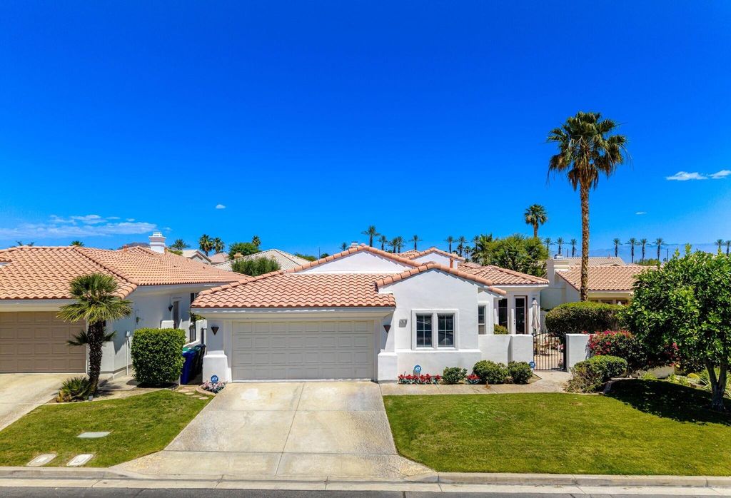 Photo of 78730 Castle Pines, La Quinta, CA 92253 (MLS # 219147605)