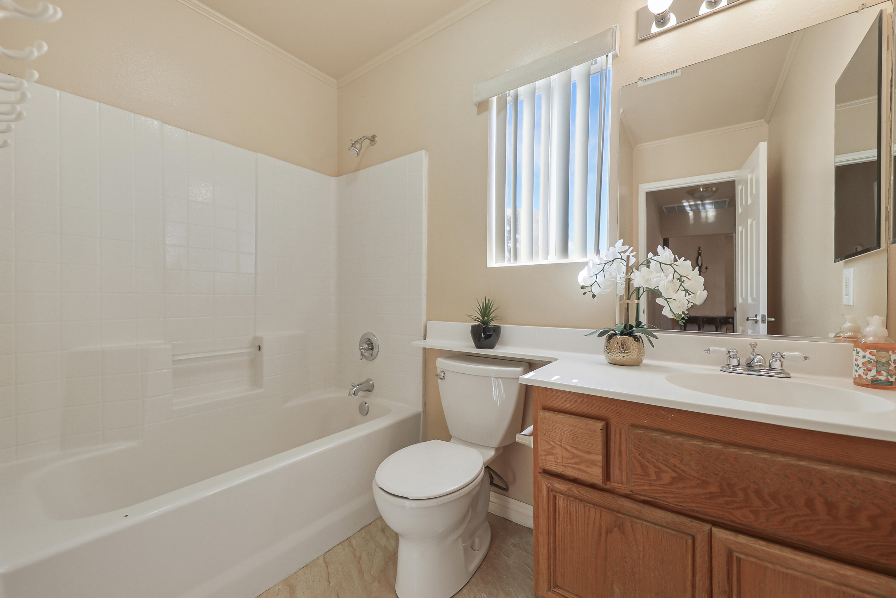 La Quinta, California 92253, United States, 3 Bedrooms Bedrooms, ,2 BathroomsBathrooms,Residential,Active,246730