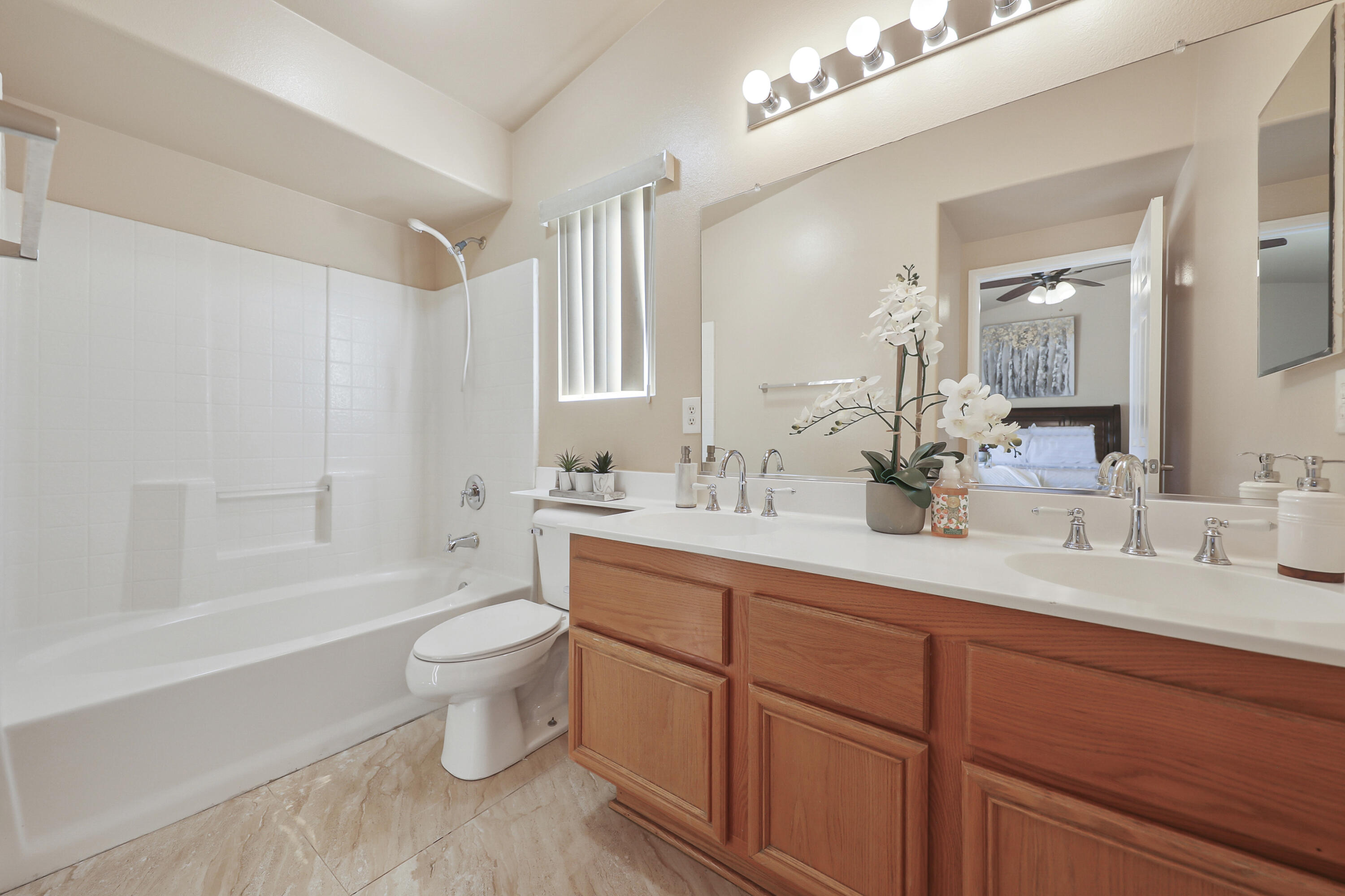 La Quinta, California 92253, United States, 3 Bedrooms Bedrooms, ,2 BathroomsBathrooms,Residential,Active,246730