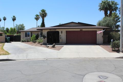 Single Family Residence in Palm Desert CA 43620 Vanda Circle.jpg