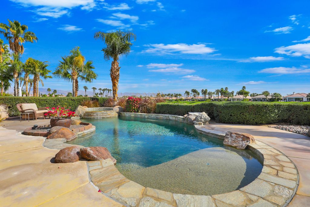 Photo of 51686 VÃ­A Sorrento, La Quinta, CA 92253 (MLS # 219142240)