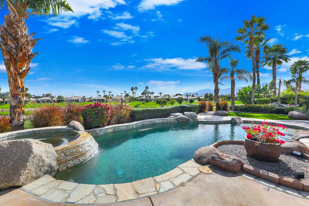 Photo of 51686 VÃ­A Sorrento, La Quinta, CA 92253 (MLS # 219142240)