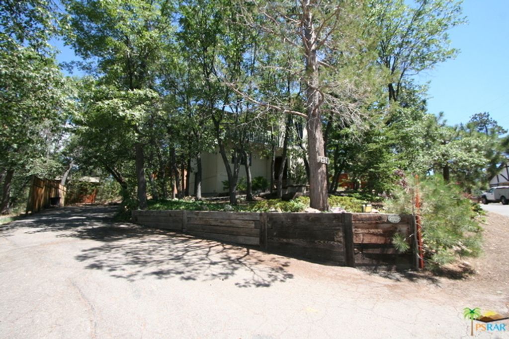 listing image 10994819767394877655