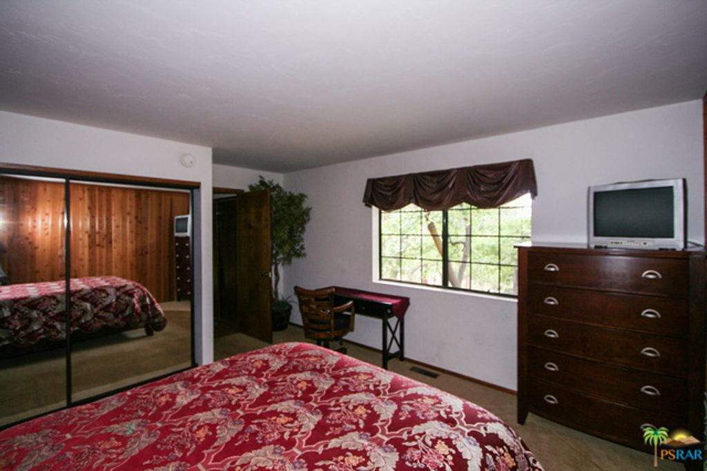 listing image 10993240016926450267