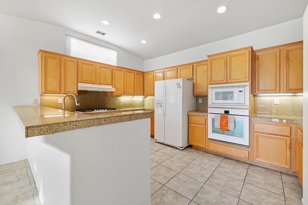 La Quinta, California 92253, United States, 3 Bedrooms Bedrooms, ,3 BathroomsBathrooms,Residential,Active,27576