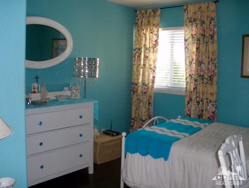 listing image 10992822254257553608