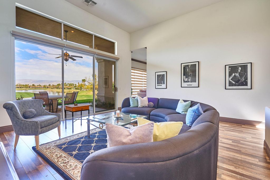 listing image 10993258429727259883