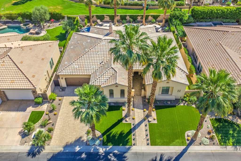 Photo of 48224 Big Horn Drive, La Quinta, CA 92253 (MLS # 219145467)