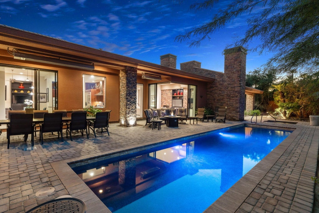 Photo of 79610 Via Sin Cuidado, La Quinta, CA 92253 (MLS # 219154022)