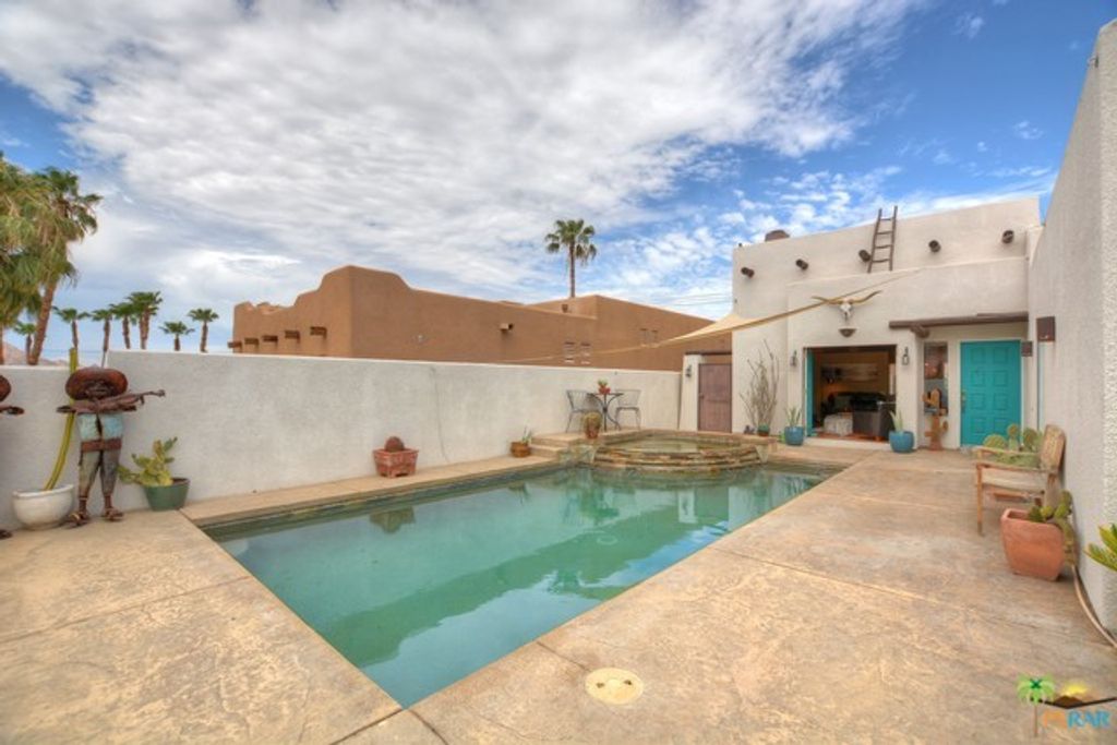 listing image 10992376534814656878